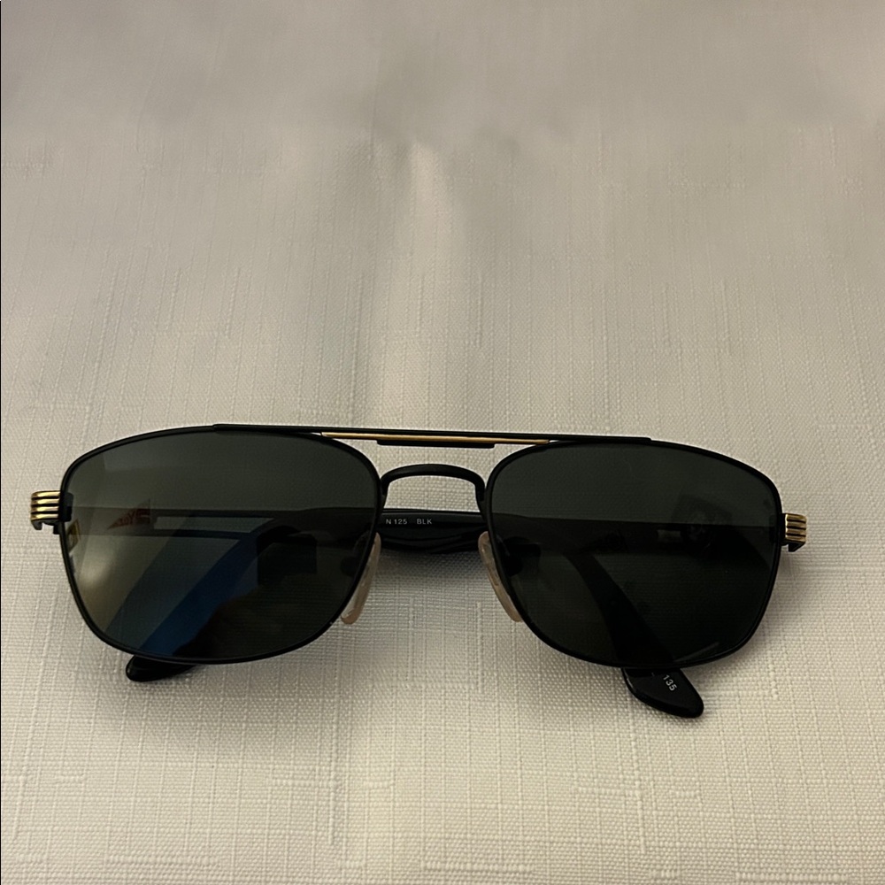 Vintage Notorio N125 Black and Gold Sunglasses. New